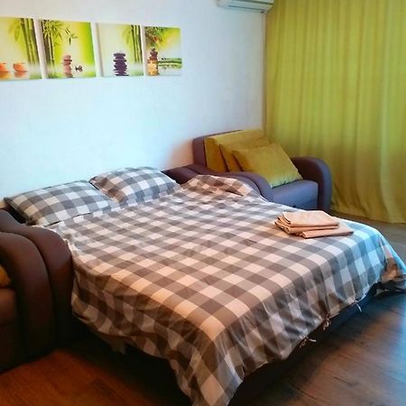 Kozzy Apartment In Kiev City Center Lu7 Экстерьер фото